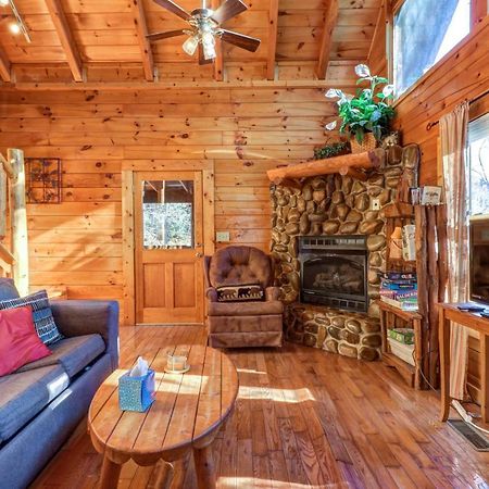 Sugar Bear Cabin Sevierville Extérieur photo